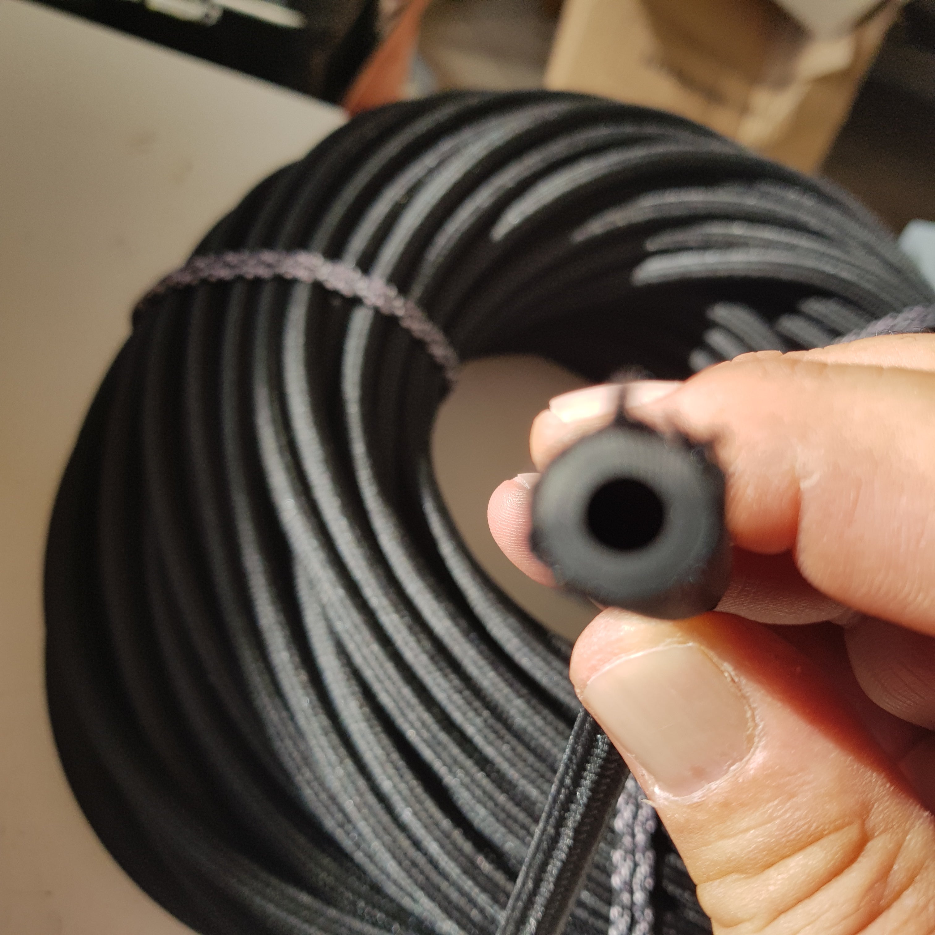 Tubo gomma del vapore 5x10mm EPDM calzato nero al metro Prima